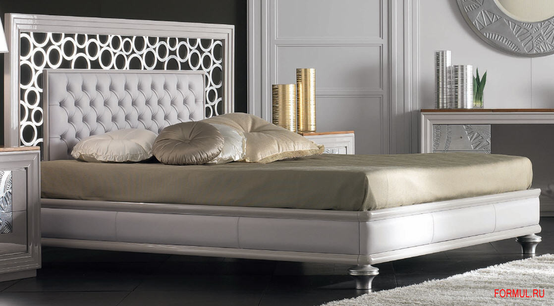 Спальня Cantiero ET215B/L кровать, ET212S ночной столик, ET248S/L туалетный столик, ET047 зеркало, ET045/A кресло, ETLAMP1 лампа